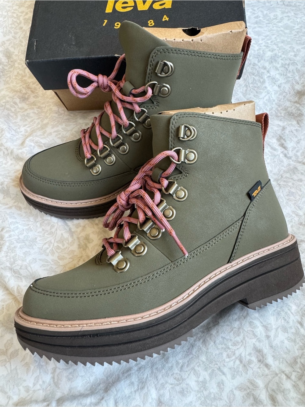 Teva Women’s Midform Boot - Picture 4 of 7
